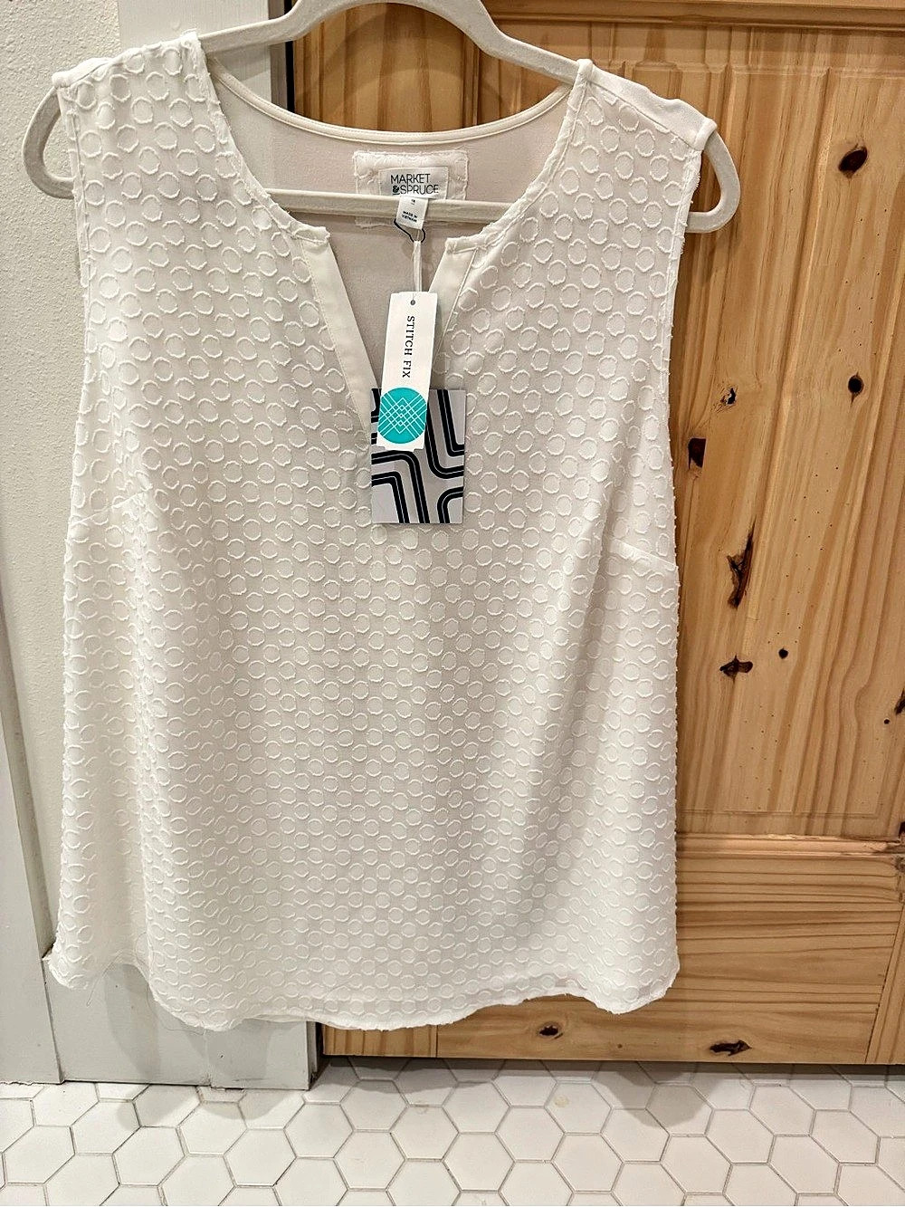 Market & Spruce Textured Split-Neck Tank Textured White Tank
